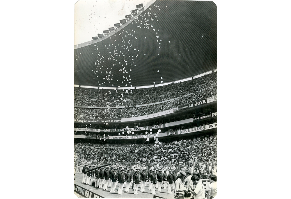 Ceremonia en el Estadio Azteca.